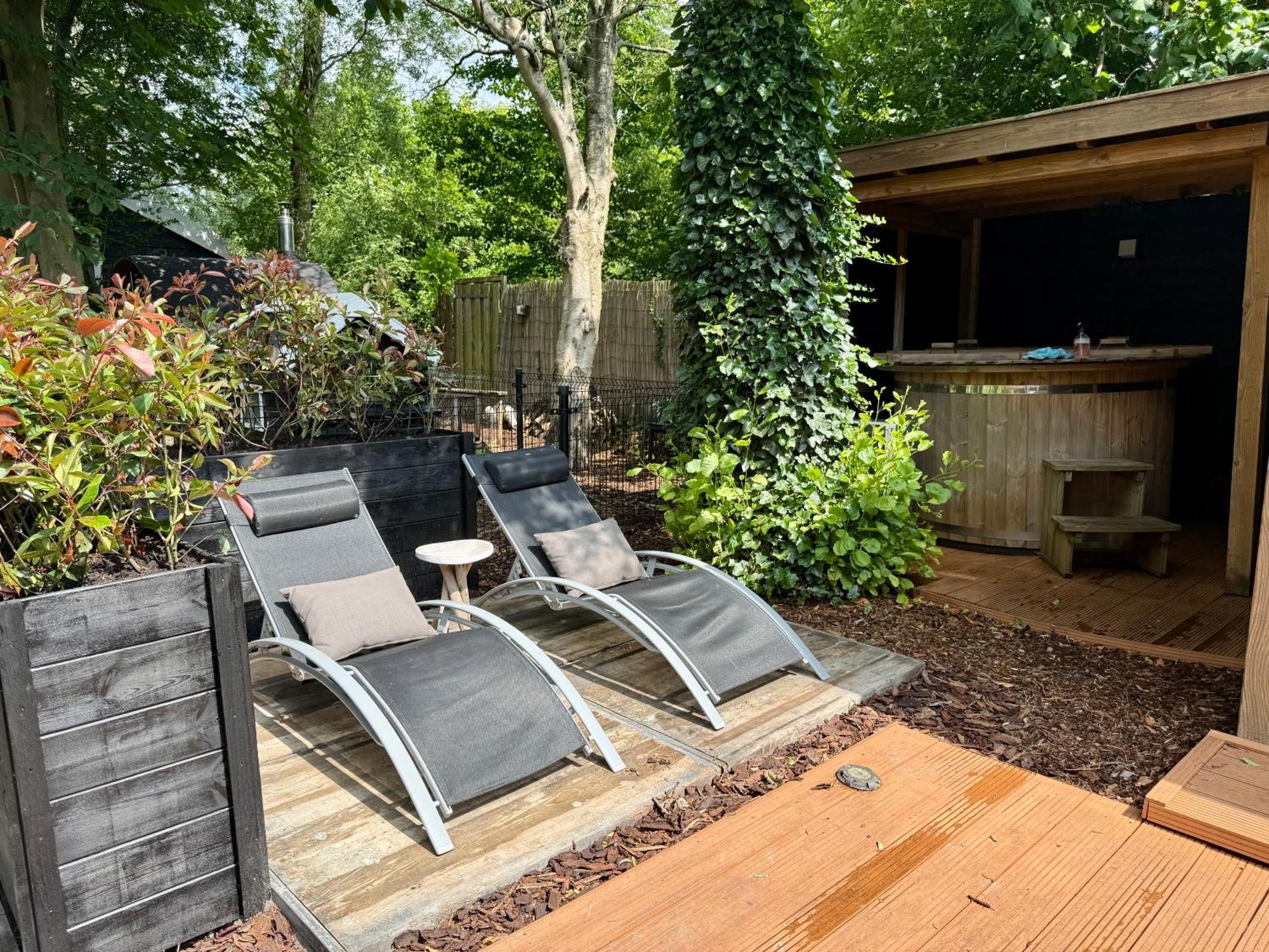 Casa Aan De Plas, B&B Met Sauna En Hottub Of Jacuzzi Nieuwkoop Exterior foto